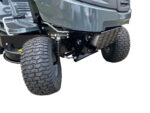 Black Edition 175/92 H Rasentraktor by MTD inkl. Schneeschild 120 Plus – Detailansicht