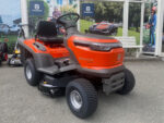 Husqvarna TC 114 Rasentraktor inkl. Winterpaket 110 Plus – Detailansicht