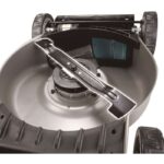 MAKITA LM002GZ BL 40Vmax XGT 53cm Traktionsrasenmäher – Detailansicht