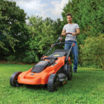 Black & Decker CLMA4820L2 Schubrasenmäher Batterie/Akku Schwarz – Detailansicht