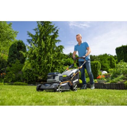 Primaster Akku-Rasenmäher PMARM 4046S 40 V 46cm + 5Ah Akku & – Detailansicht