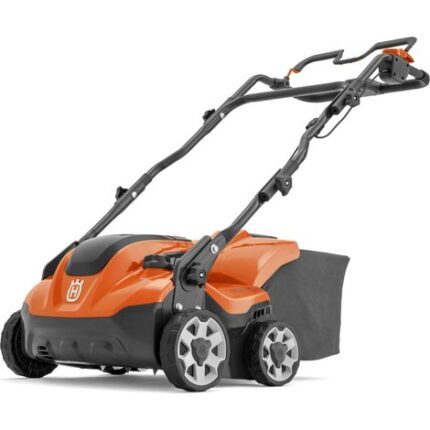 Husqvarna S138i Akku-Rasenvertikutierer – Detailansicht